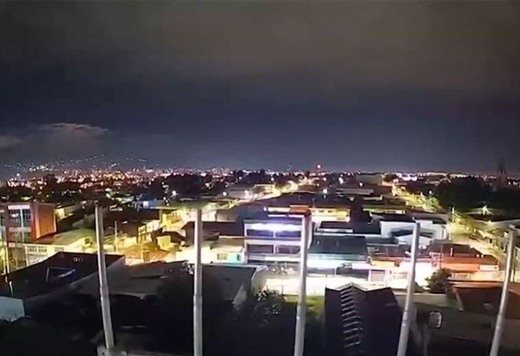 “Parecía que la calle se partía”: así vivieron vecinos de Coronado los temblores