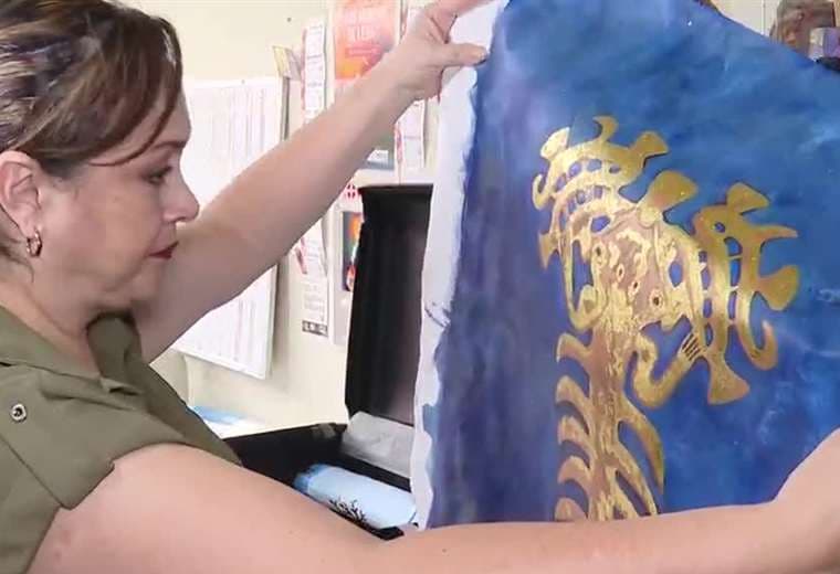 Artista costarricense llevará su obra 'La langosta de oro' a exposición en Madrid
